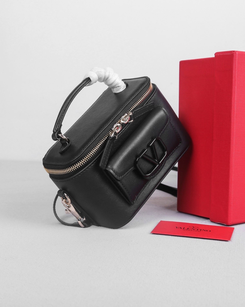 Va1e*ntin0 top handle bag